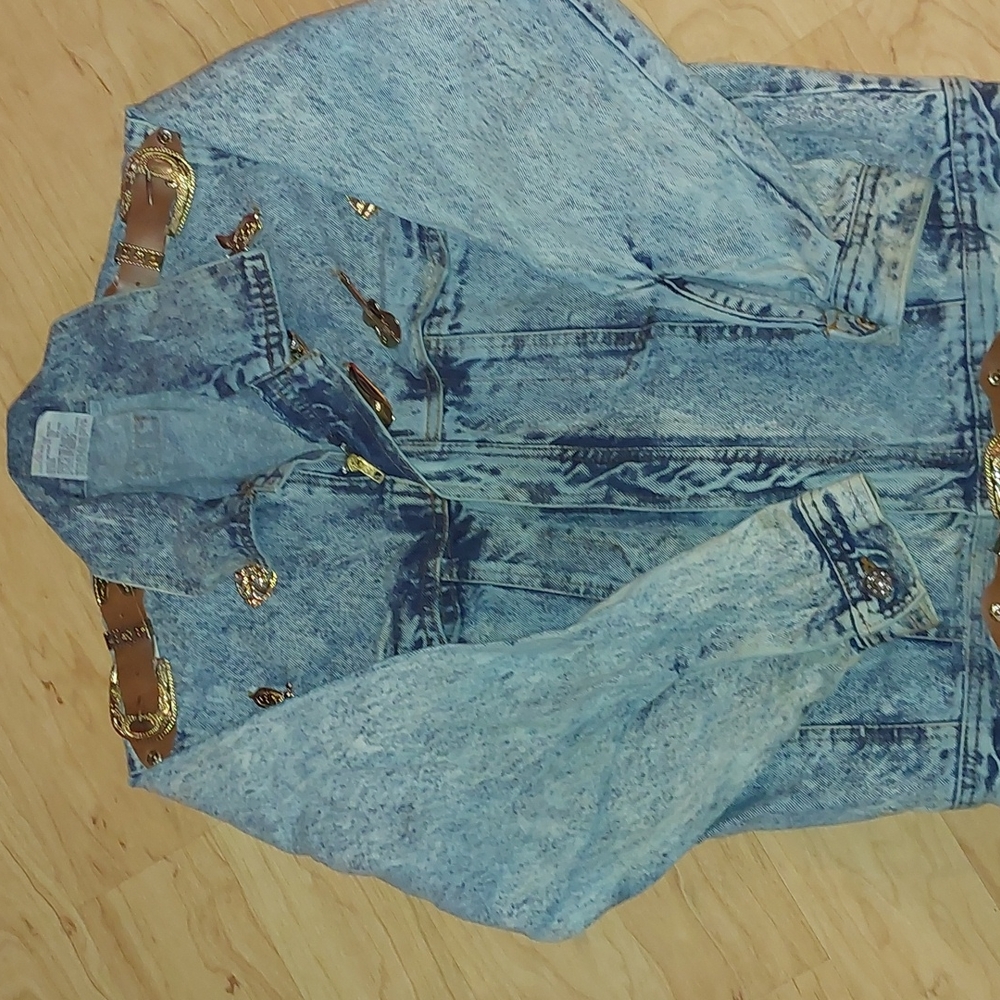 Vtg Women's Embellished Acid Washed Denim Jacket size 7/8